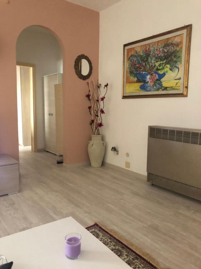 ポルト・ポテンツァ・ピチェーナLa Casa Al Mare Di Giuliaアパートメント エクステリア 写真